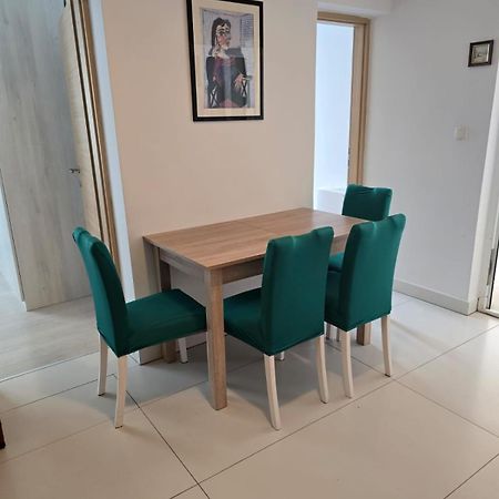 Apartments Sokolovic Крк Екстер'єр фото