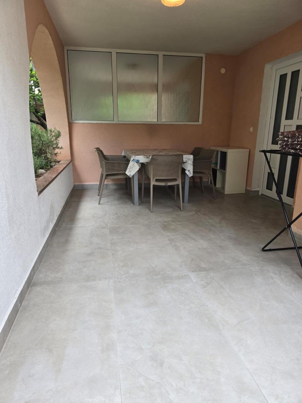 Apartments Sokolovic Крк Екстер'єр фото
