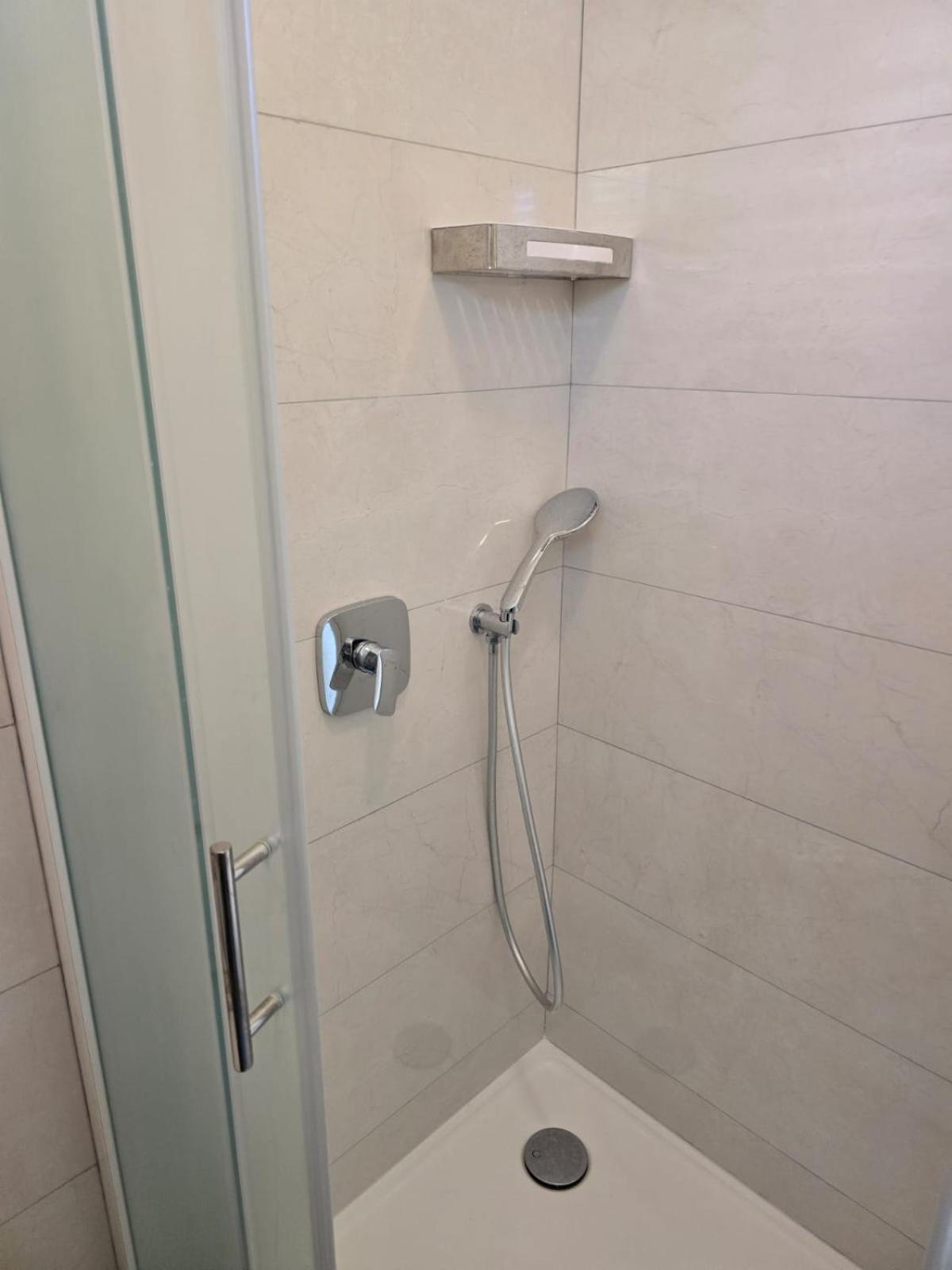 Apartments Sokolovic Крк Екстер'єр фото