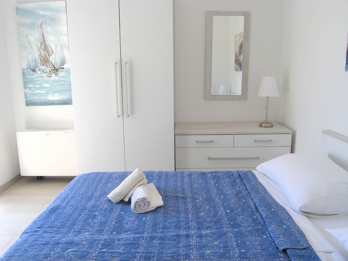 Apartments Sokolovic Крк Екстер'єр фото